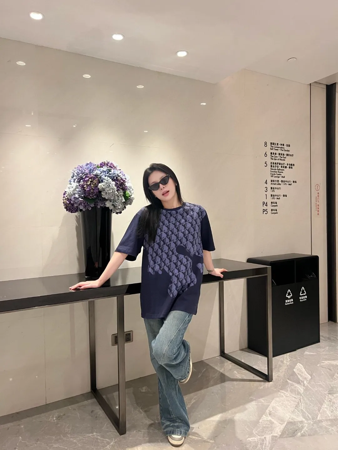 Louis Vuitton/ Blue
